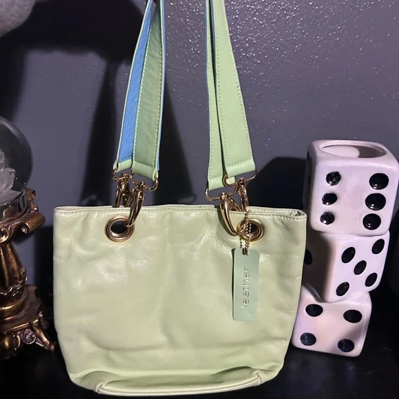 Green Leather Women's Bag - Picture 2 of 9